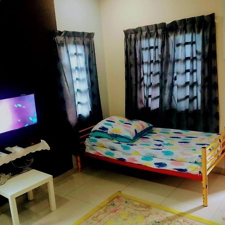 Hma Guesthouse 세팡 외부 사진