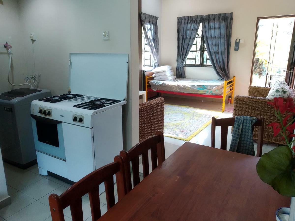Hma Guesthouse 세팡 외부 사진