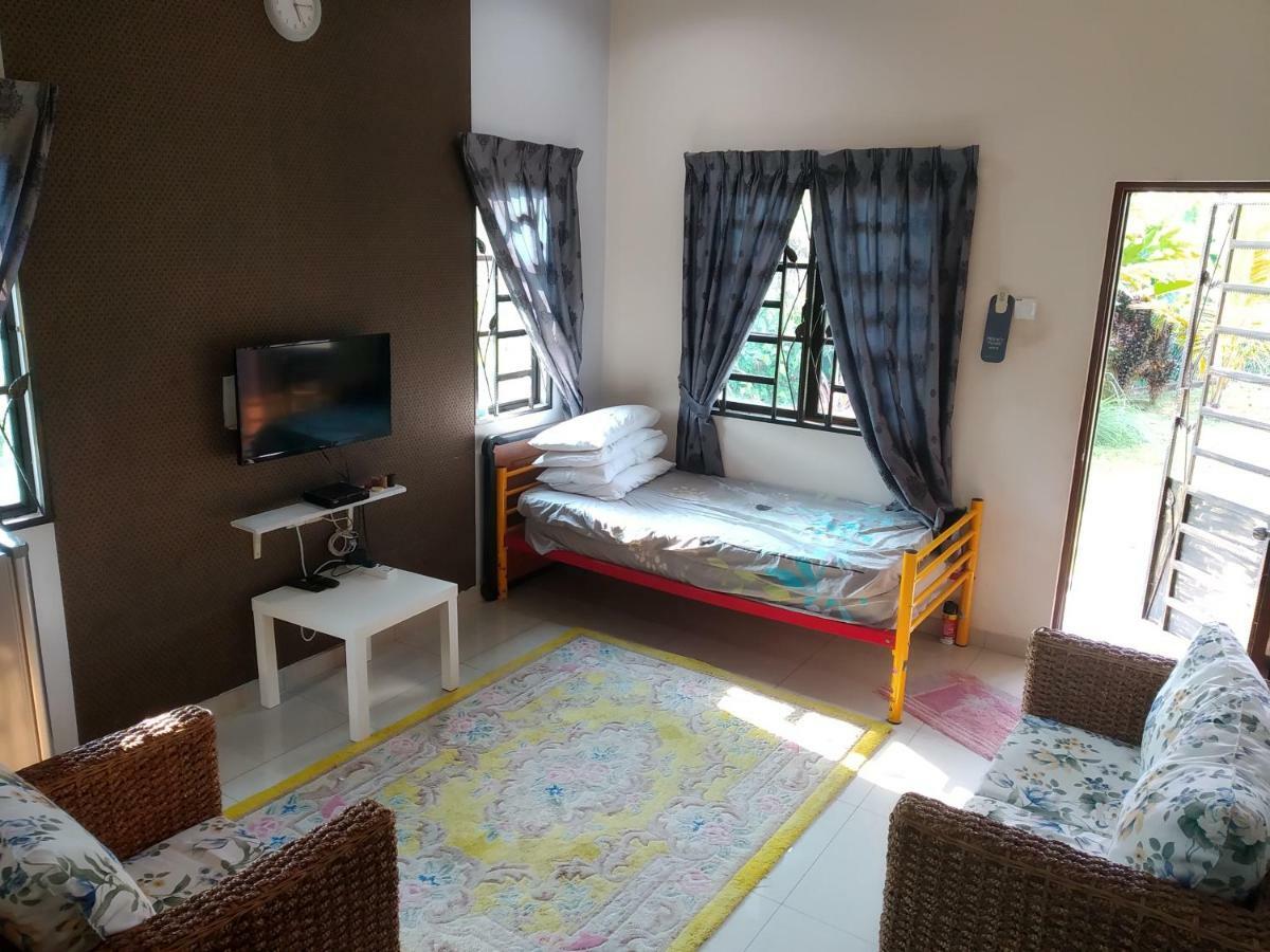Hma Guesthouse 세팡 외부 사진